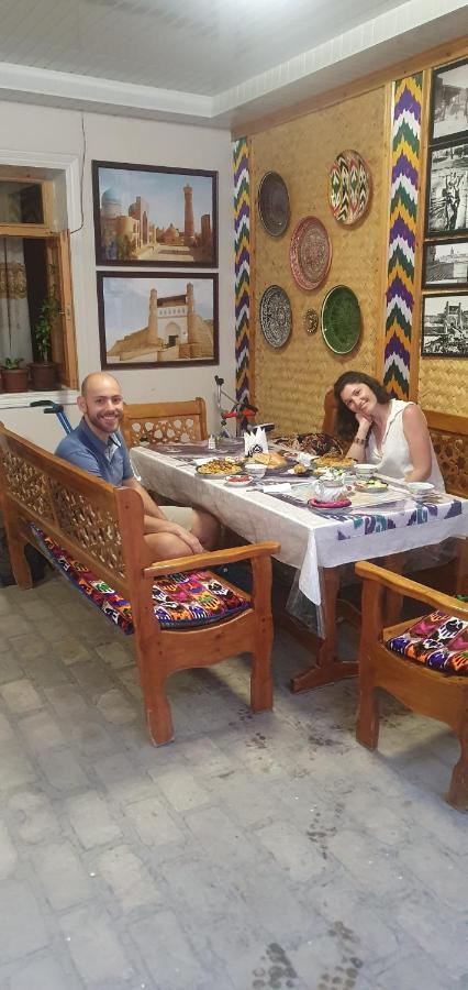 Guest House Ibrohim حلال Buchara Exterior foto