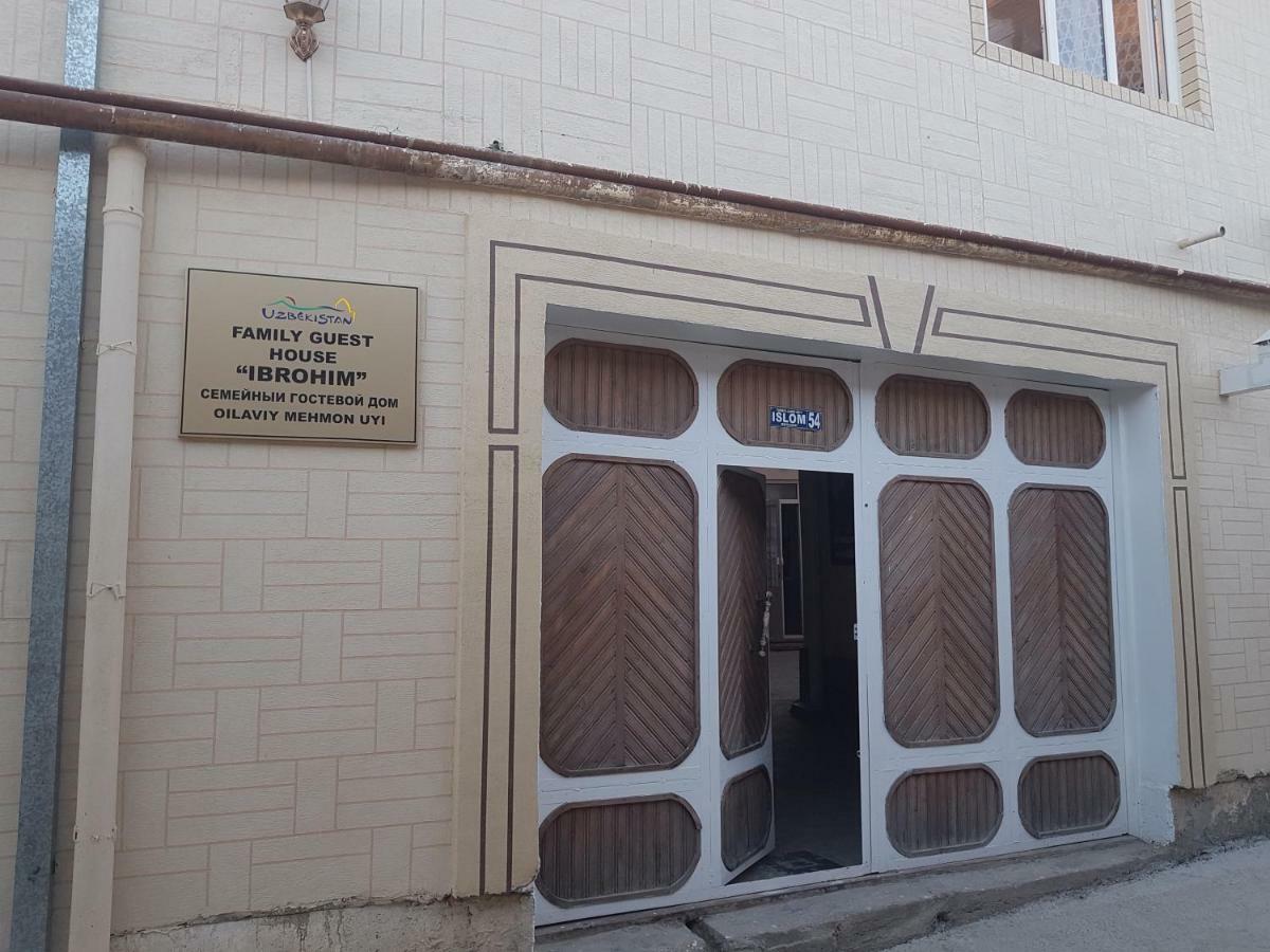 Guest House Ibrohim حلال Buchara Exterior foto