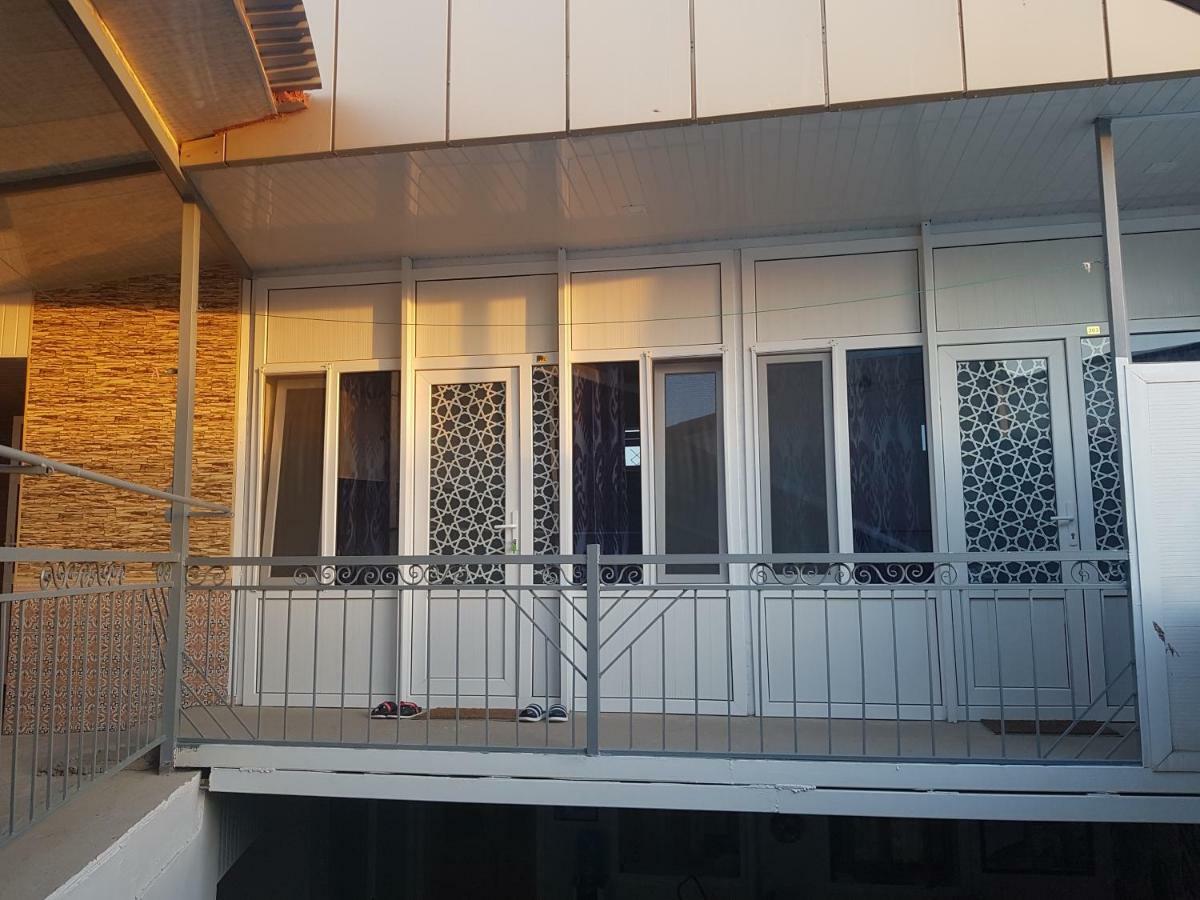 Guest House Ibrohim حلال Buchara Exterior foto